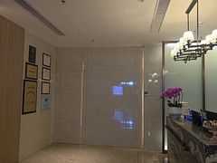 -清能楚天大酒店(深圳福田口岸会展中心店)