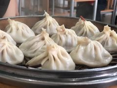 -清真老铁家灌汤包