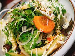 牛油果蔬菜沙拉-以前的小酒馆(中山广场店)