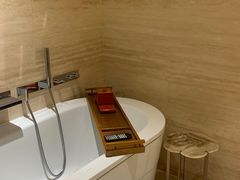 -上海衡山路十二号华邑酒店