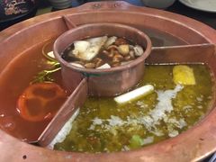 -滇釜火锅·能喝汤的火锅(车公庄店)