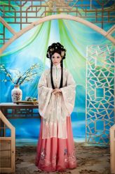 -九月鹰飞汉服摄影工作室