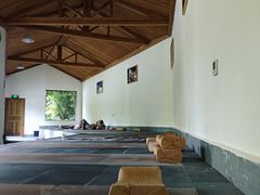 -腾冲洞山温泉村