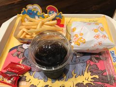-蓝精灵乐园·世茂精灵之城主题乐园