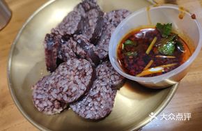 Korean Blood Sausage with Dipping Sauce