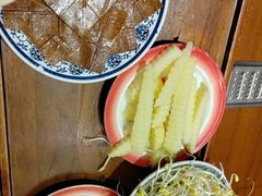 -沸炉重庆老火锅(军事博物馆店)