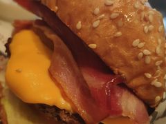 -The Habit Burger Grill 哈比特汉堡(爱琴海店)
