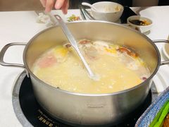 -煲王粤菜餐厅(中侨中心店)