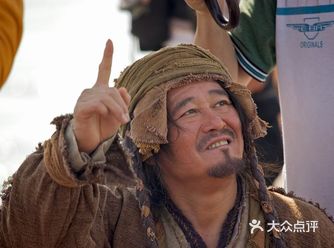 这部戏更搞笑了,看的我都合不上嘴