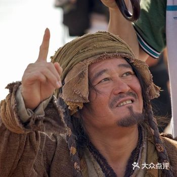 这部戏更搞笑了,看的我都合不上嘴