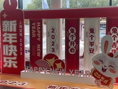 -上海宝信宝马4S店