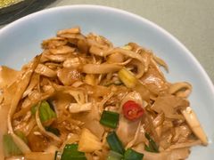 -刘胖子家常菜·蹄花焖藕(中央花园店)