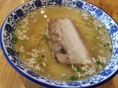 枫镇大肉面-裕兴记·三虾面(西北街总店)
