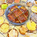 蜜桃新宠！“醉浪重庆老火锅”