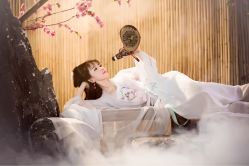 点击看大图 -九月鹰飞汉服摄影工作室