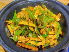 -川堂风·跷脚牛肉·乐山爆炒(宝山日月光店)