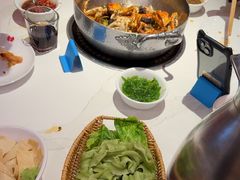 -七欣天香辣蟹火锅(闵行浦江欢乐颂店)