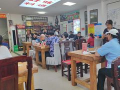 -溢心园香河肉饼总店