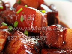 红烧肉-丫丫蟹庄·苏式园林农家乐·阳澄湖大闸蟹(阳澄湖莲花岛店)