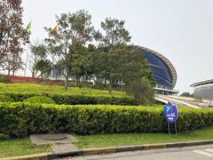 -闵行体育馆-停车场