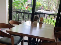 -植物园哈利亚餐厅