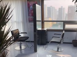 -V7 HAIR SALON