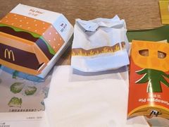 -麦当劳(展览路店)
