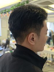 -镁连社·美联社