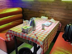 -龙巢盱眙龙虾·鸡煲·烧烤宵夜(坪洲店)