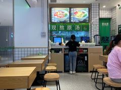 -蒙自源米线大王(花园城商场店)