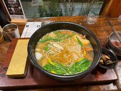 -银米·云南传统过桥米线(双廊黑金冠店)