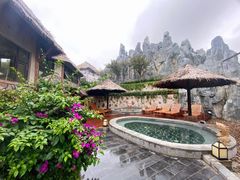-四季贵州·山地温泉水世界