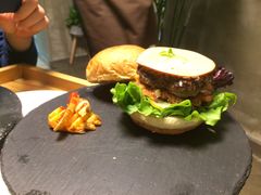 -HIGH FIVE哈福手工汉堡(桂林路店)