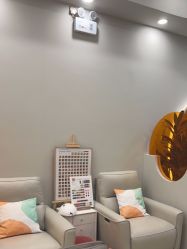 -进巍美甲美睫店