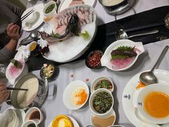 -红鼎豆捞·非遗鲍皇汤火锅(宝丰路店)