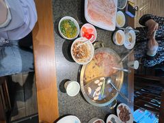 -小天鹅火锅·一线江景洪鼎旗舰店(洪崖洞店)