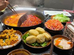 -冯校长老火锅(中联广场店)