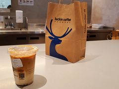 -瑞幸咖啡(外滩SOHO店)