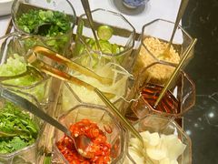 -红鼎豆捞·非遗鲍皇汤火锅(宝丰路店)