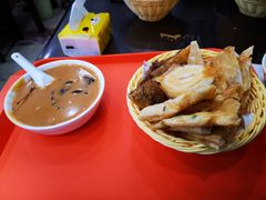 -方中山胡辣汤(成都首店)
