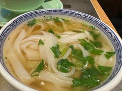 -潮界(LU·ONE凯德晶萃广场店)