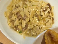 -关东小磨东北菜(上海长风大悦城店)