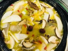 石锅松茸鸡-南渝食府.石锅鸡(尚城花园店)