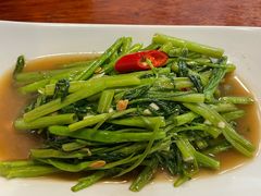 -Dang restaurant (patong phuket)