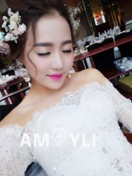 -艾米丽婚纱礼服