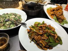 -百联临沂购物中心(临沂路店)