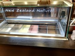 面包甜点陈列柜-城市名人酒店喝彩西餐厅(人民南路店)