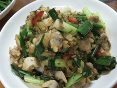 -芦茨金富饭庄·25年老字号·专做稻草鸡