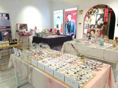 -肆兮眼镜·蔡司·徕卡战略合作店(大坪店)