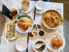 -香港新发烧腊茶餐厅(水围店)